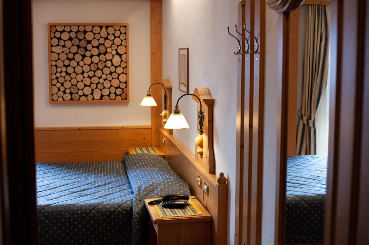 Hotel Posta Forni di Sopra Εξωτερικό φωτογραφία