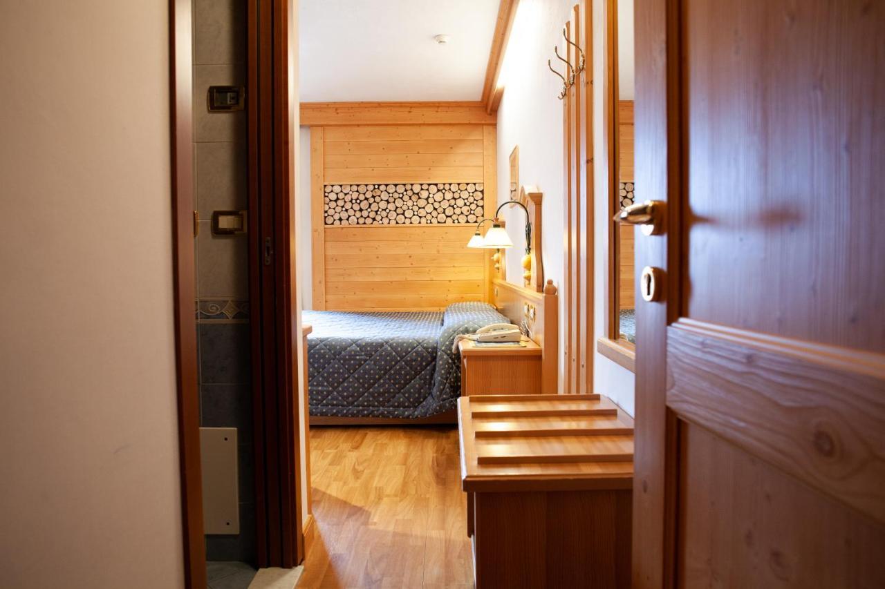 Hotel Posta Forni di Sopra Εξωτερικό φωτογραφία